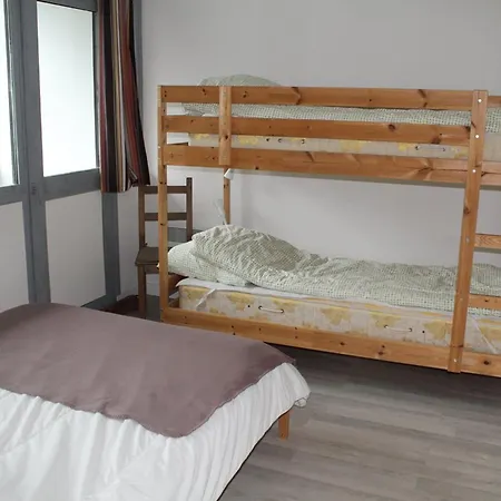 Bel Renove T2 Avec Balcon Au Pied Des Pistes - Fr-1-787-10 Laveissière