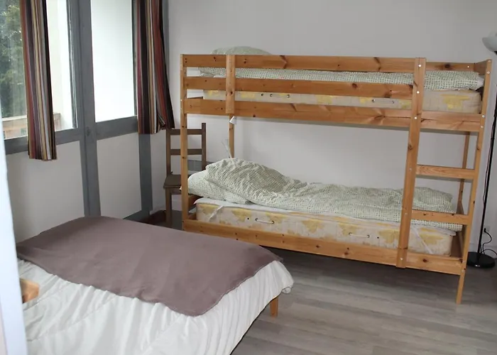 Bel Renove T2 Avec Balcon Au Pied Des Pistes - Fr-1-787-10 Laveissiere