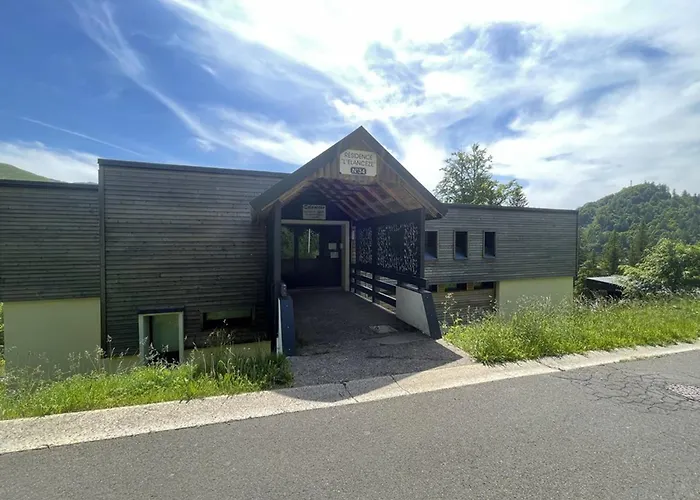 Apartment Bel Renove T2 Avec Balcon Au Pied Des Pistes - Fr-1-787-10 Laveissiere